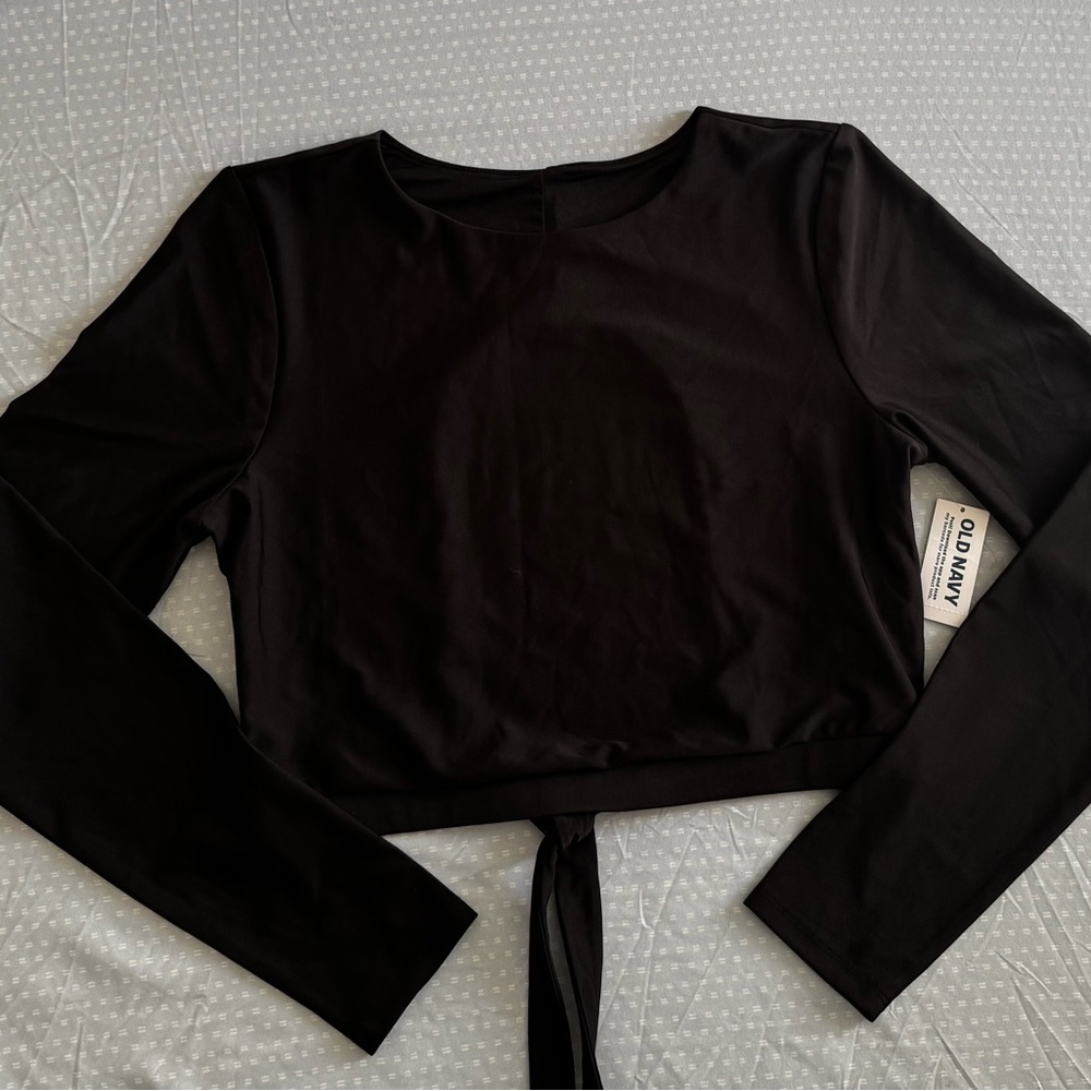Black Long Sleeve Crop Top